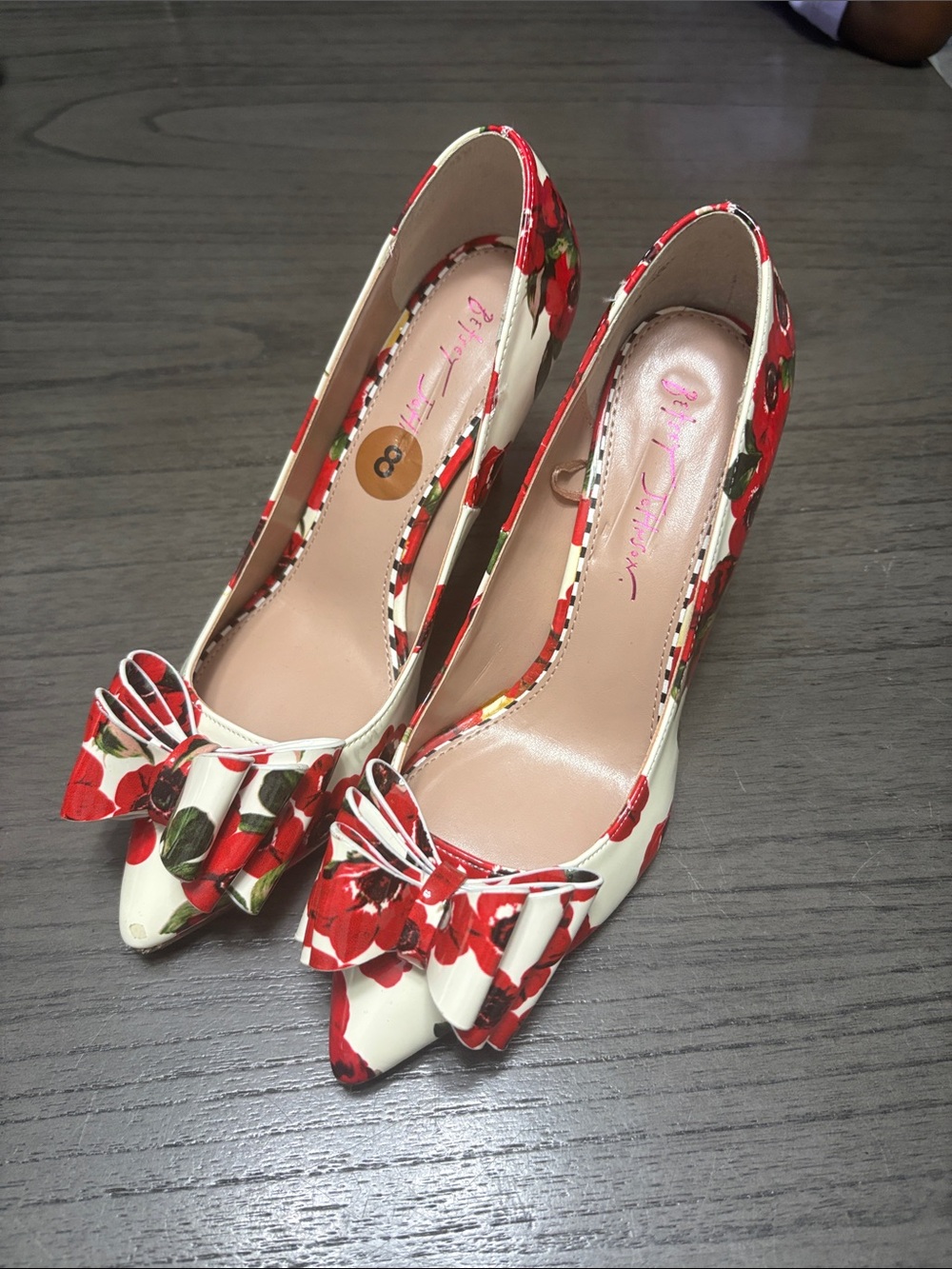 Betsey Johnson Red Floral Pointed Toe Bow Heels - Picture 2 of 8